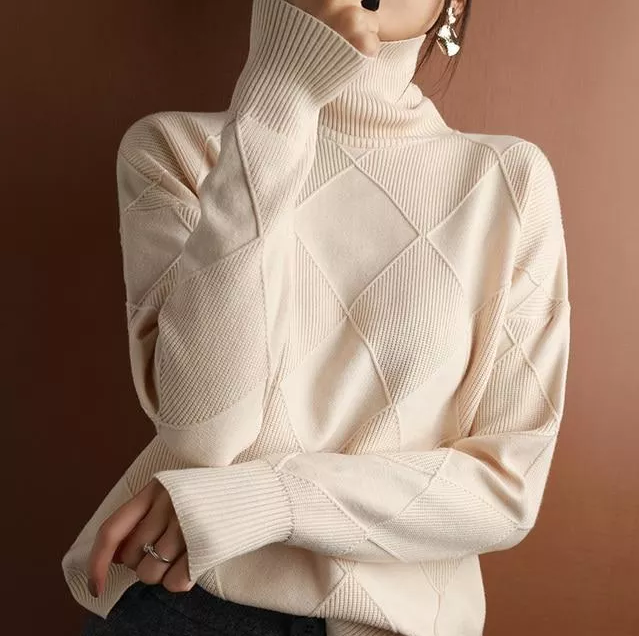 Women's Chunky Knit Roll Neck Jumper