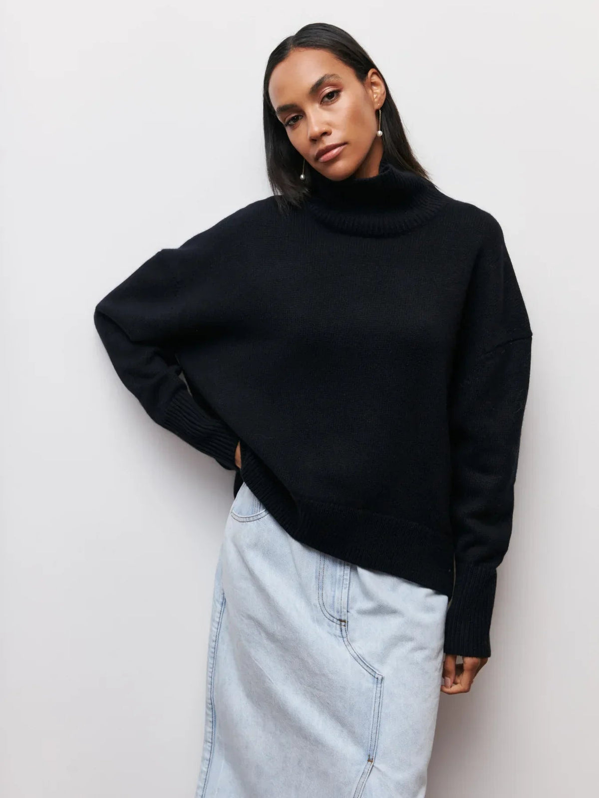 Women's Roll Neck Jumper – Chunky Knit