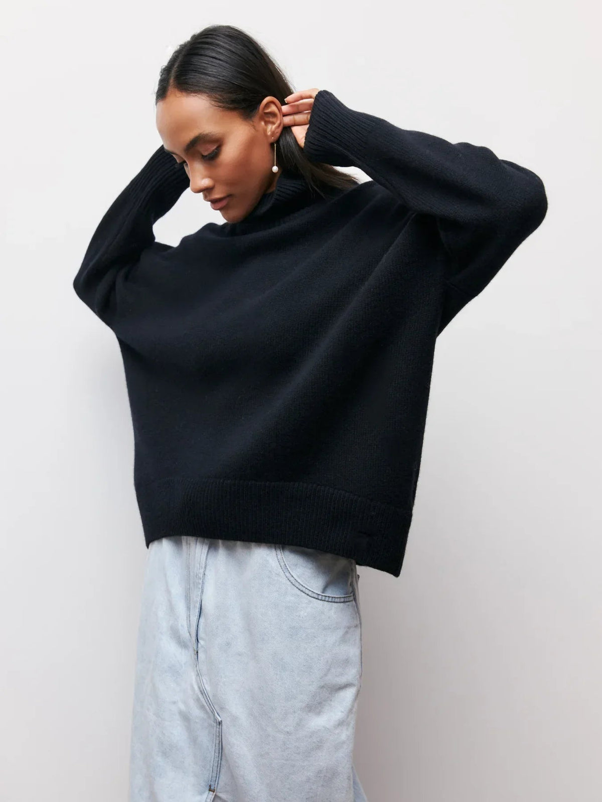 Women's Roll Neck Jumper – Chunky Knit