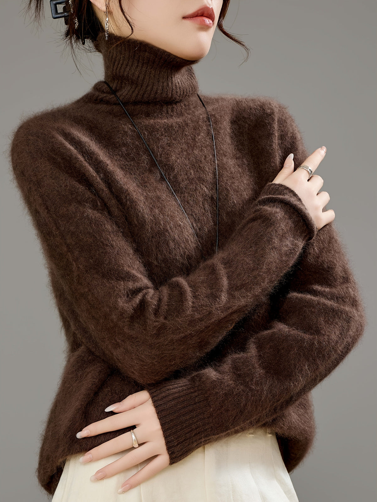 Women's Brushed Soft Turtleneck Jumper – Wool Blend Knit