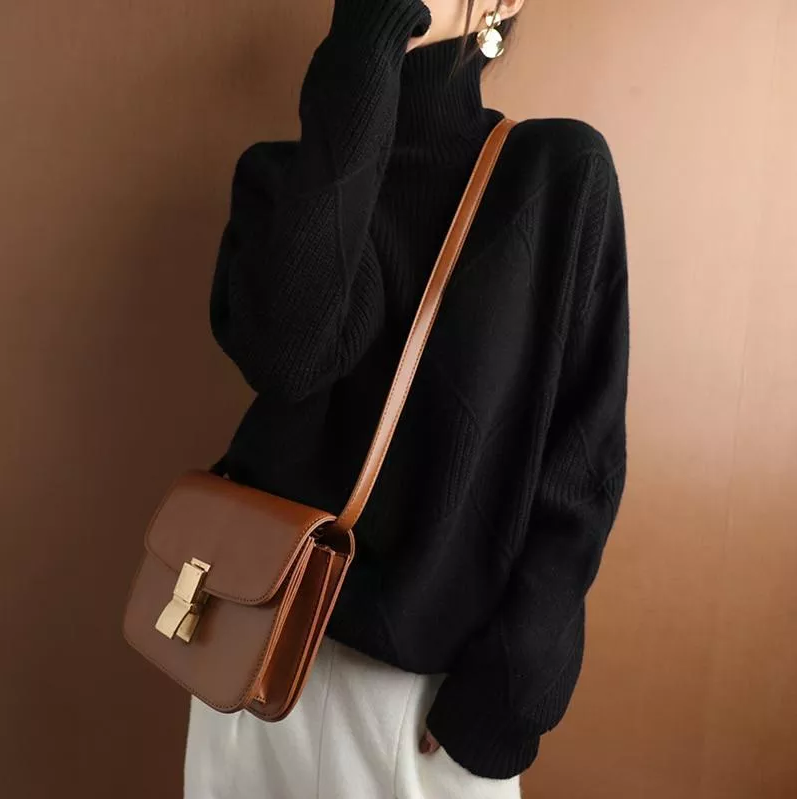 Women's Chunky Knit Roll Neck Jumper