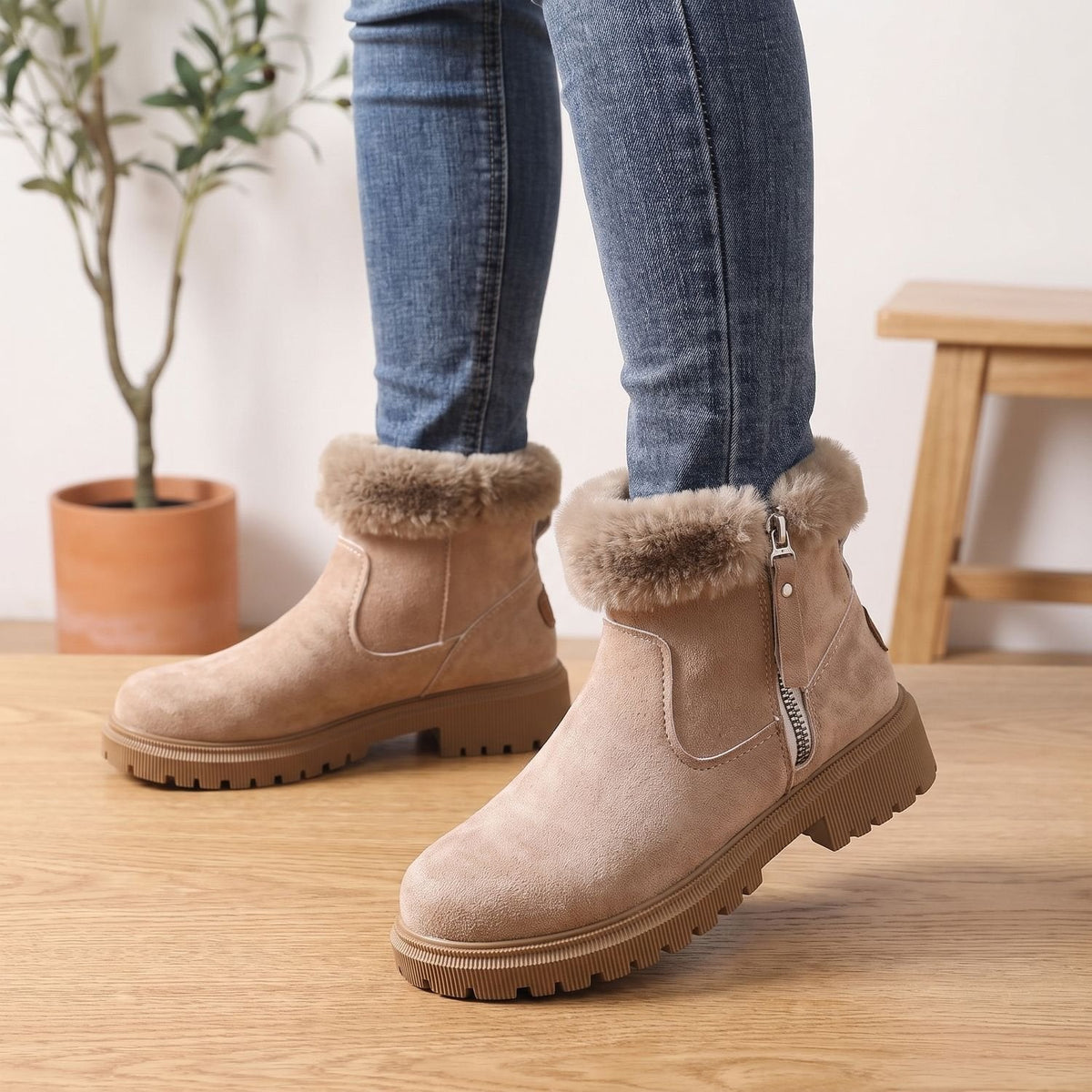 Women's Waterproof Ankle Boots Lugged Sole