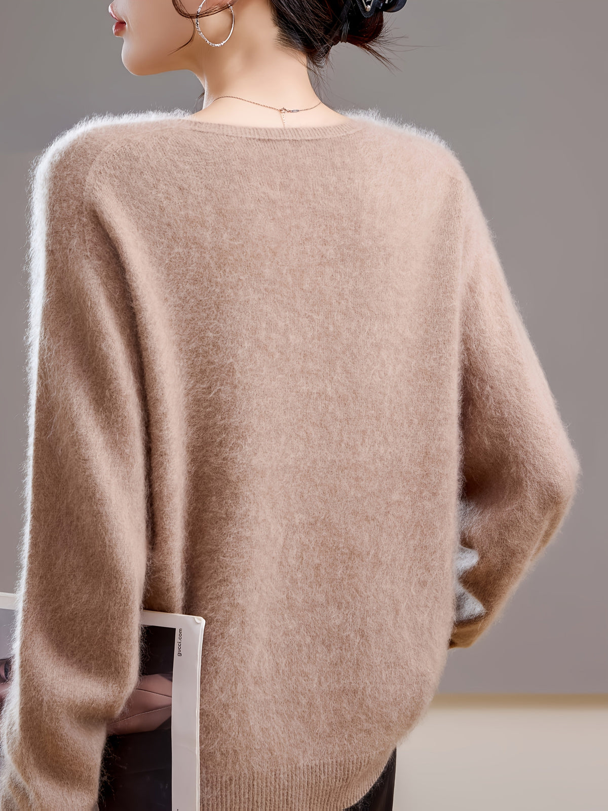 Women's Cashmere-Feel Wool-Blend V-Neck Jumper – Oversized Knit