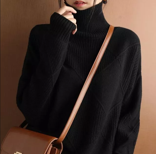 Women's Chunky Knit Roll Neck Jumper