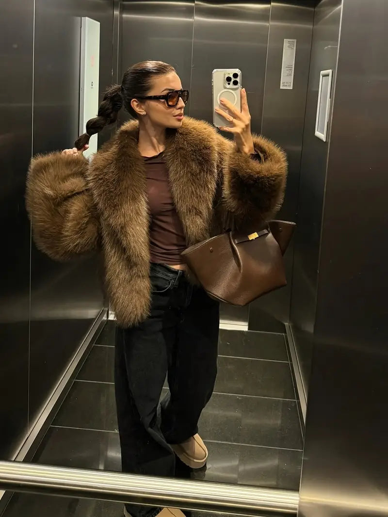 Women's Faux Fur Jacket – Oversized Collar Cropped Coat