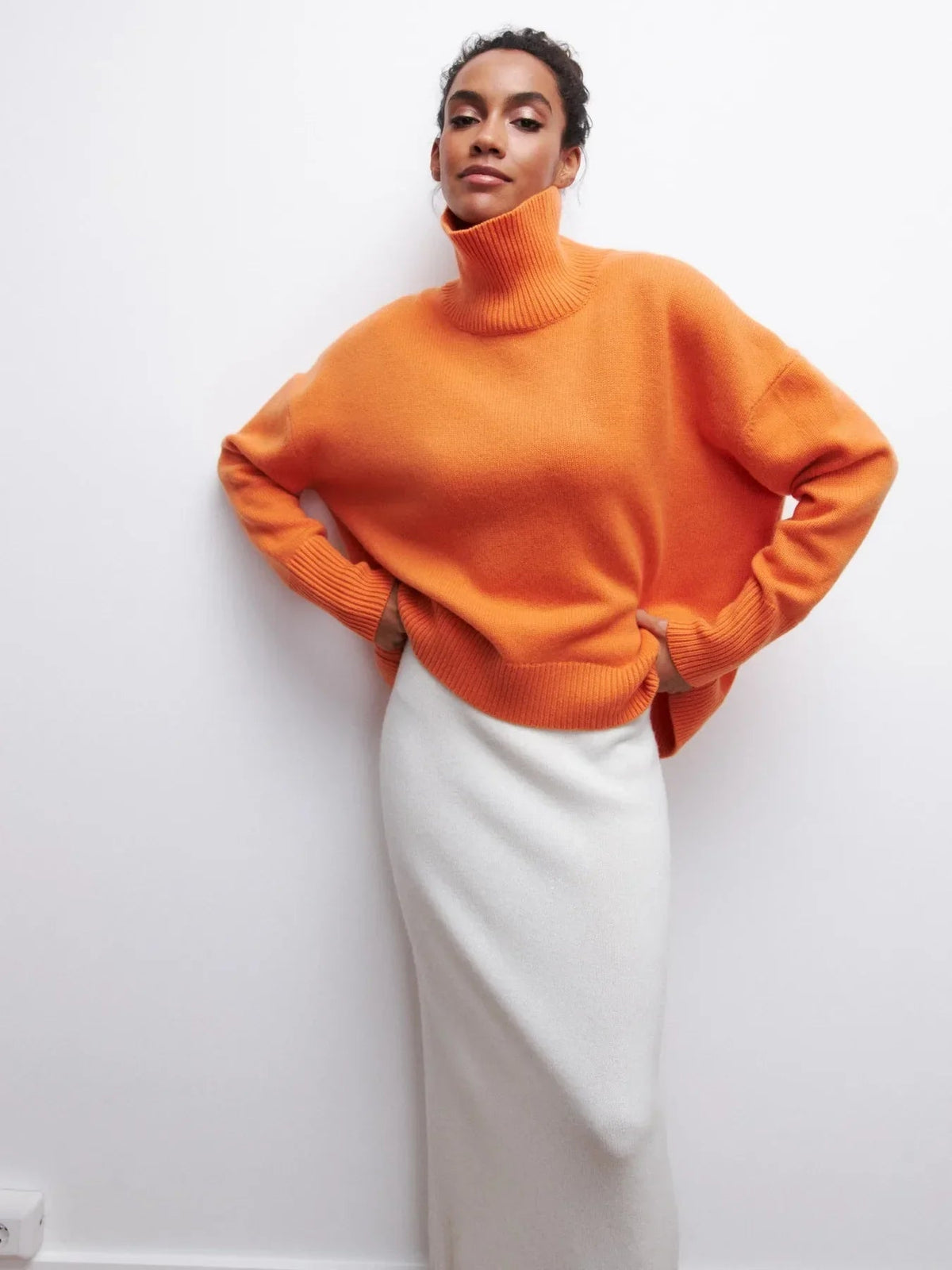 Women's Roll Neck Jumper – Chunky Knit