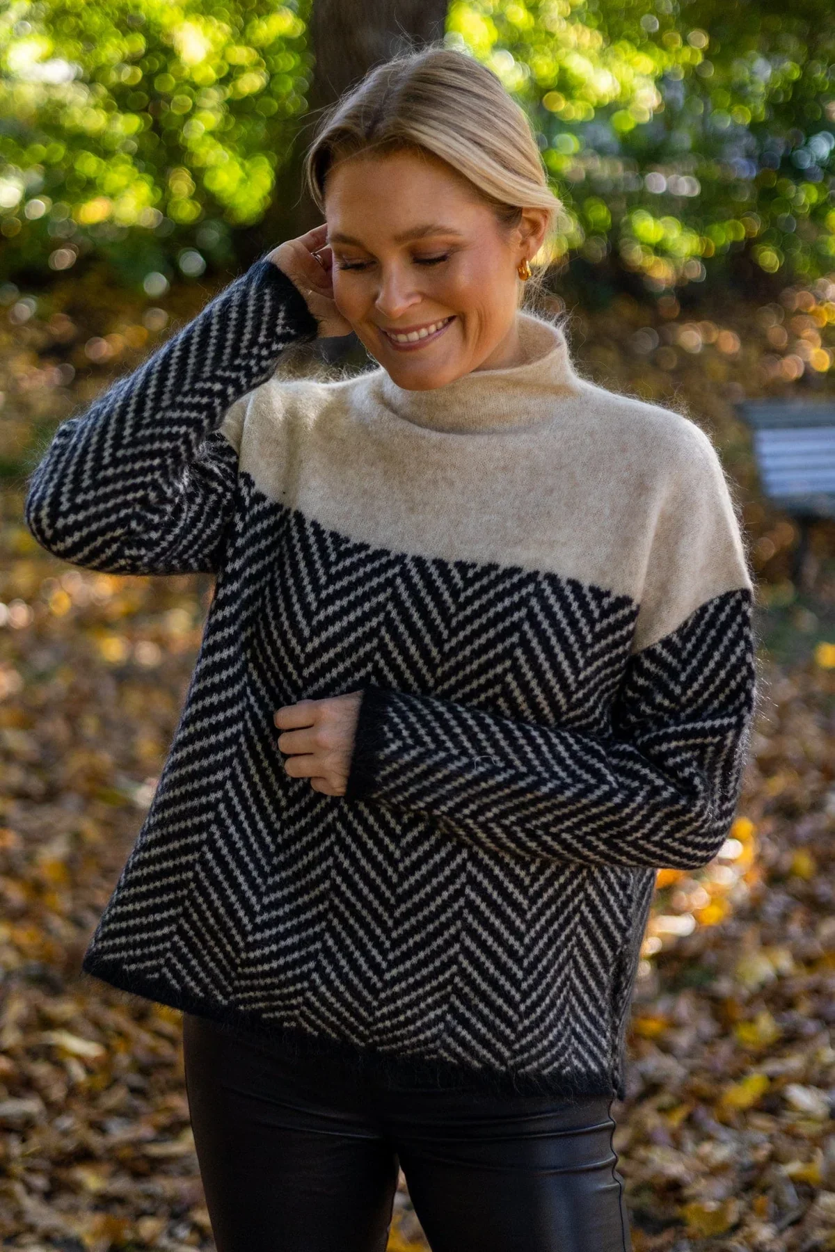 Women's Chevron Turtleneck Jumper – Colour Block Funnel Neck