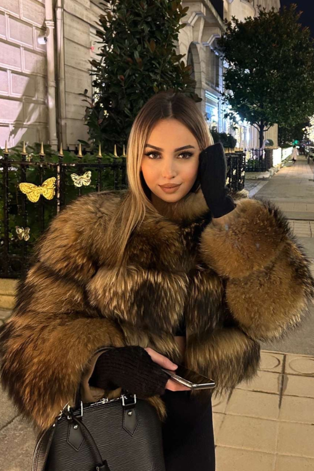 Women's Faux Fur Jacket – Cropped Statement Coat