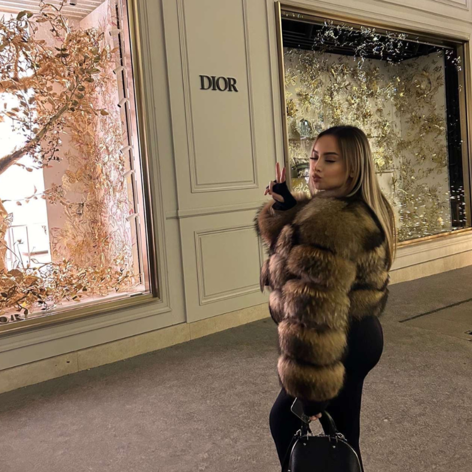 Women's Faux Fur Jacket – Cropped Statement Coat
