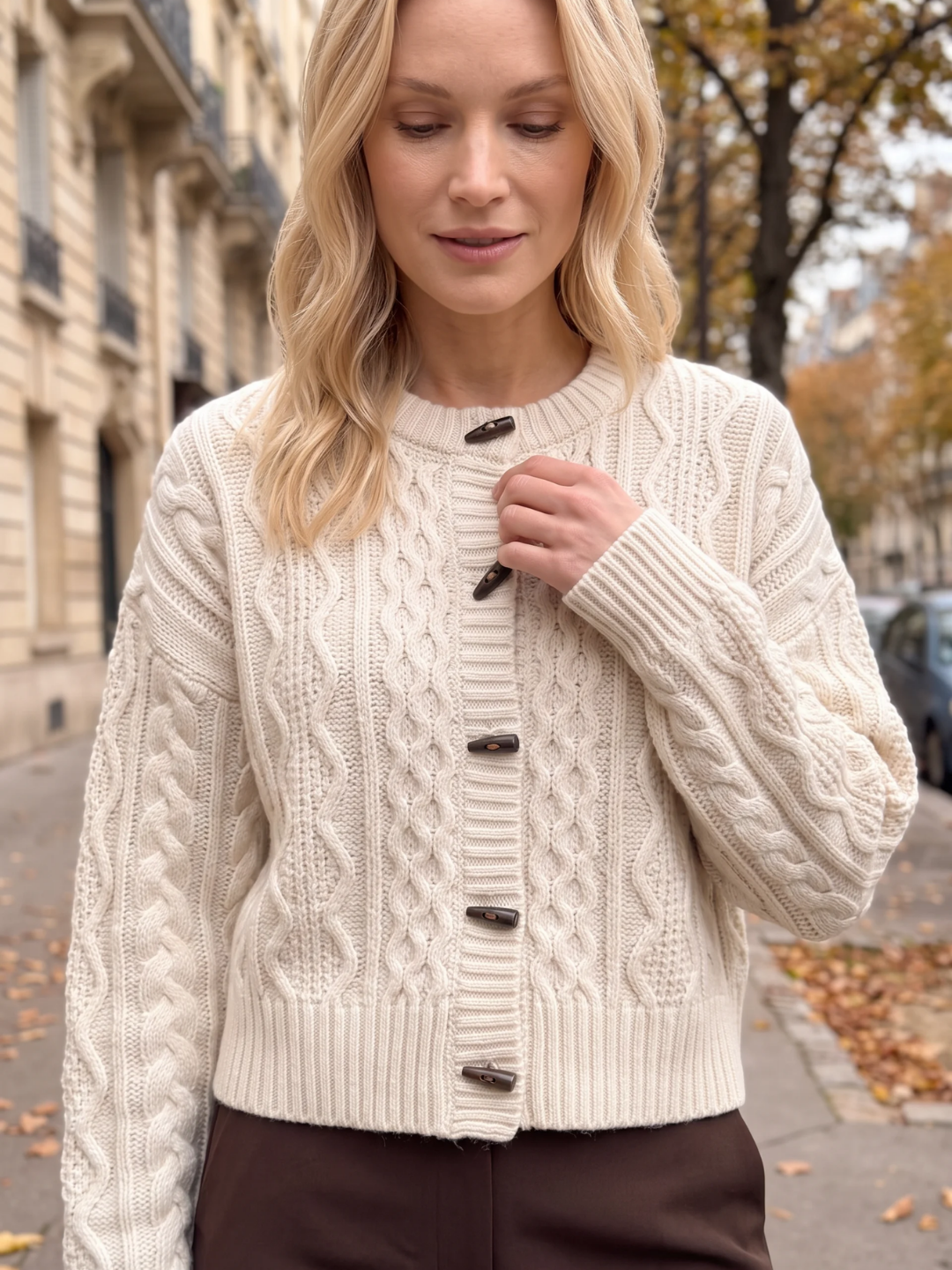 Women's Cable Knit Cropped Cardigan – Button Front Winter Knitwear