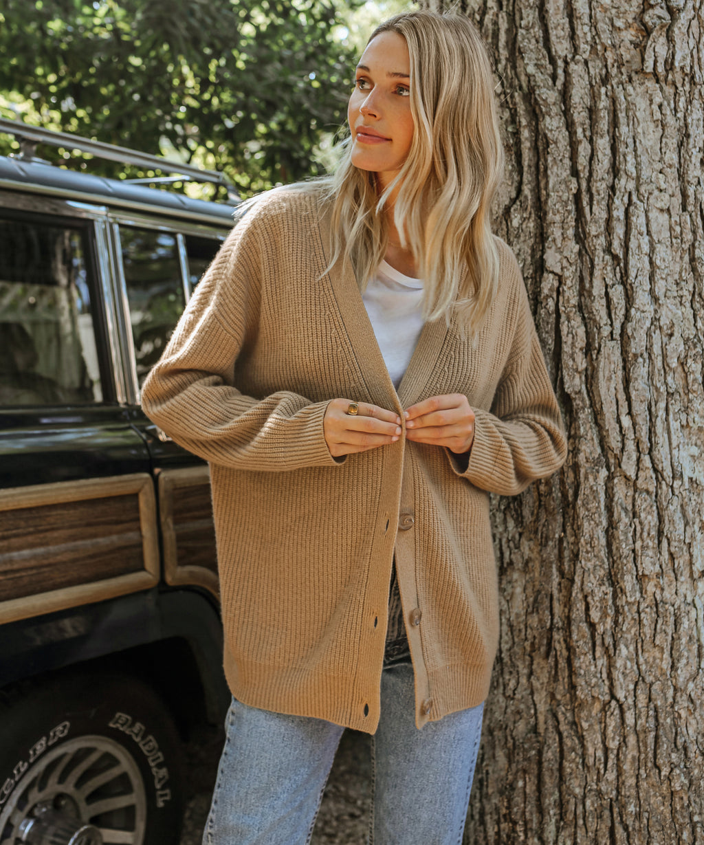 Women's Ribbed Knit Cardigan – Oversized Fit