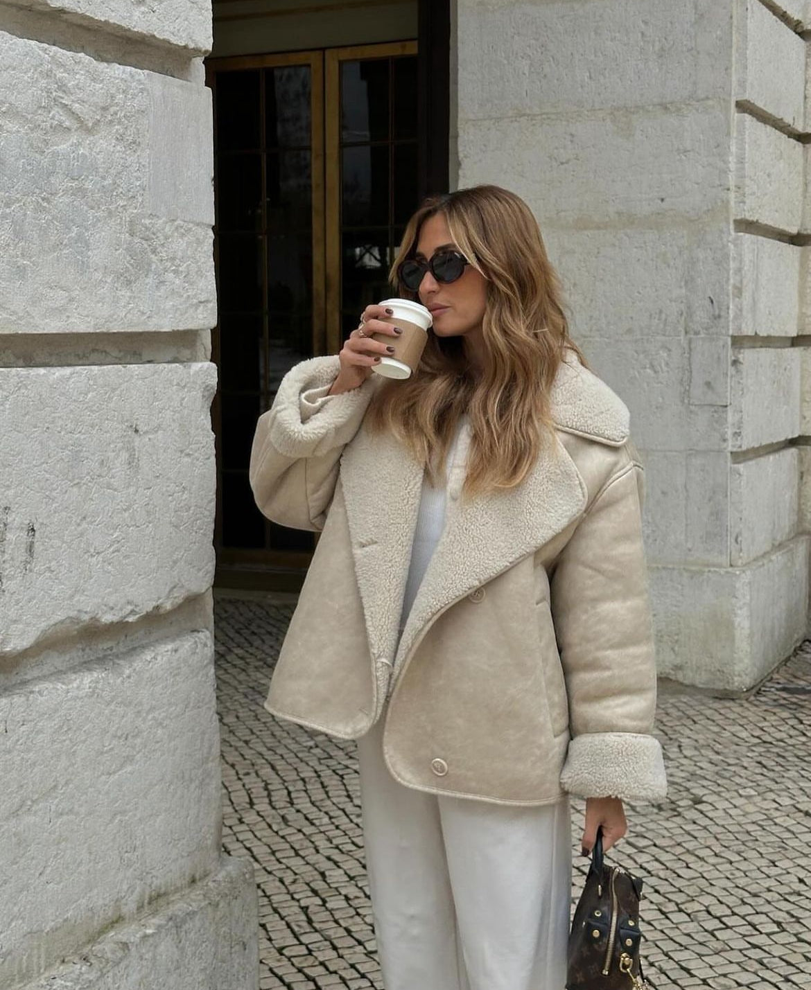 Women's Vintage Shearling-Collar Leather Jacket