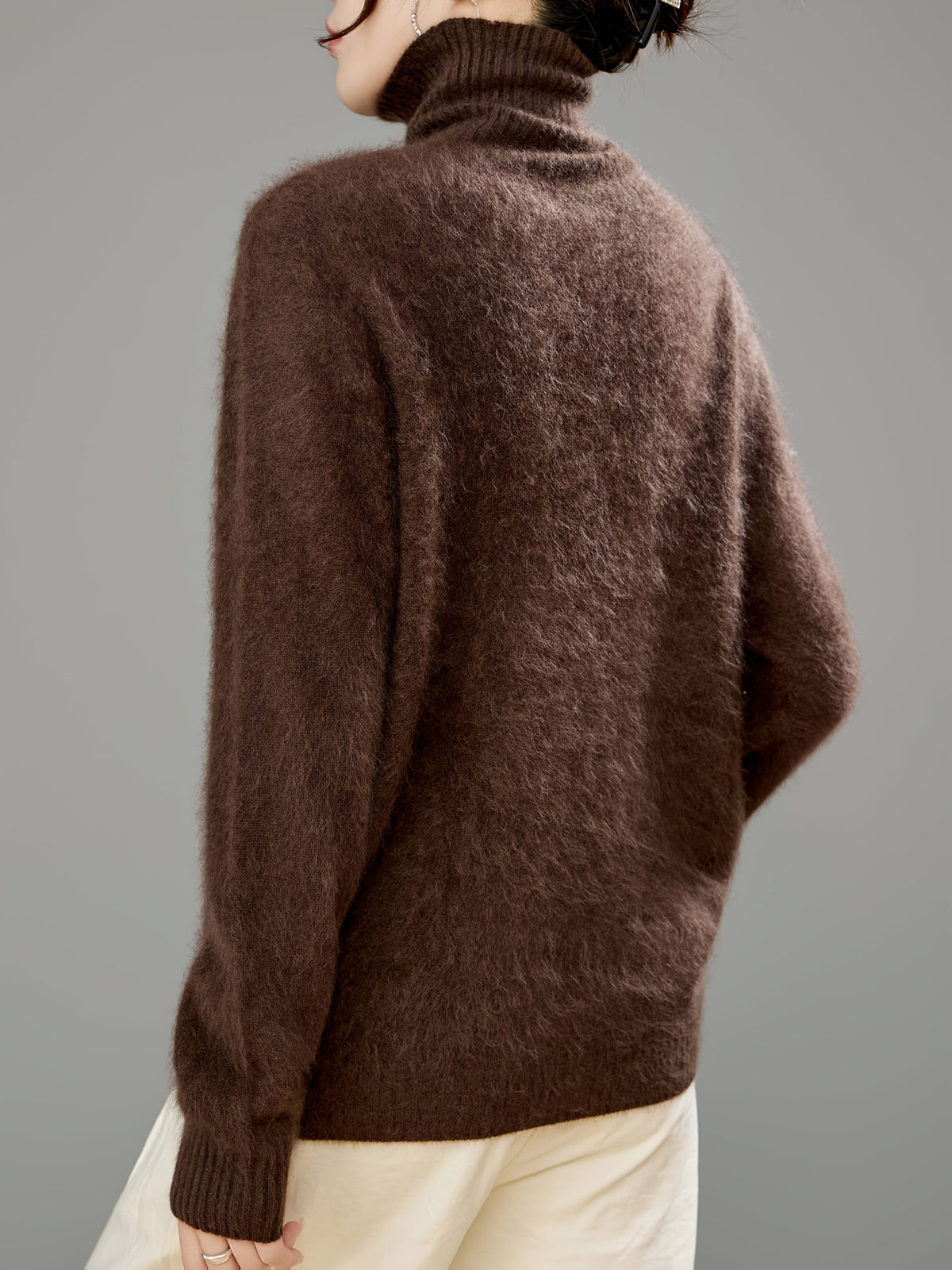 Women's Brushed Soft Turtleneck Jumper – Wool Blend Knit