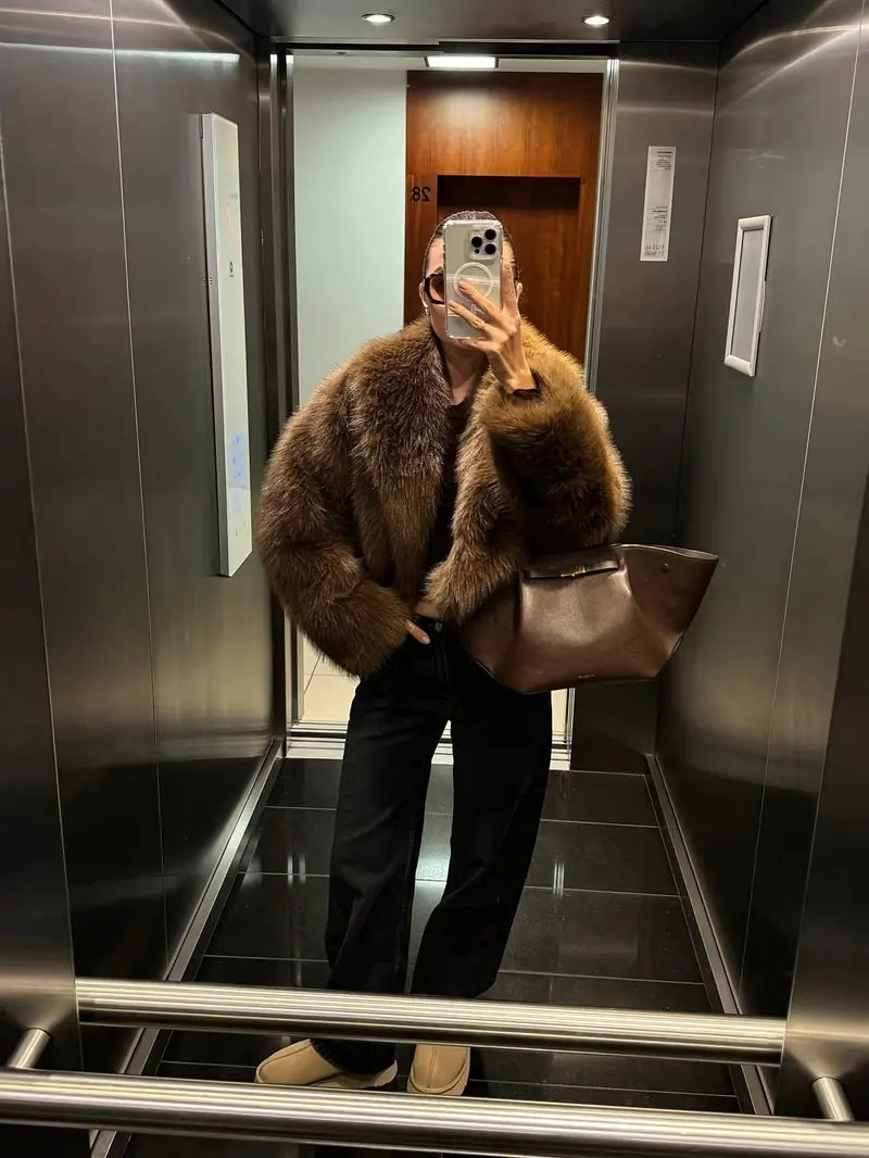 Women's Faux Fur Jacket – Oversized Collar Cropped Coat