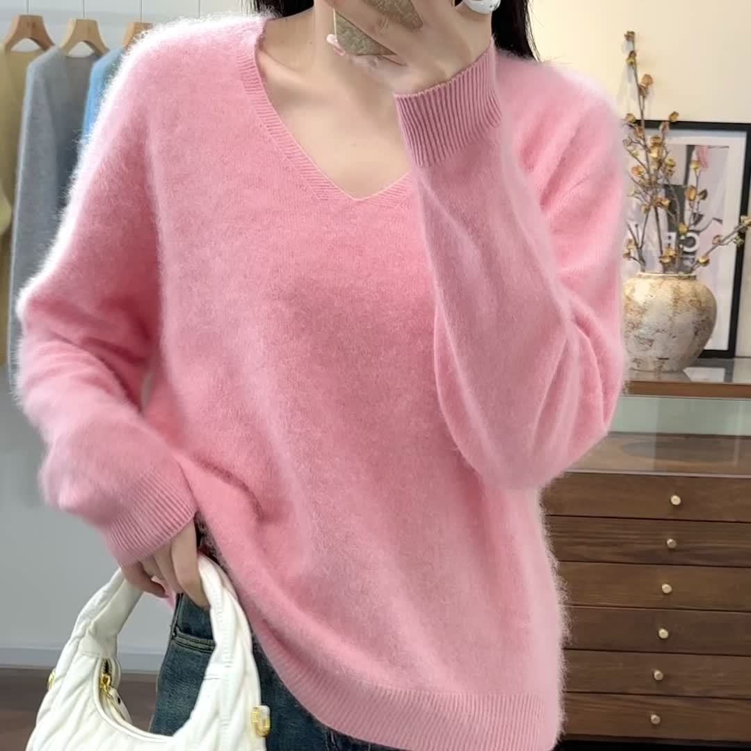 Women's Cashmere-Feel Wool-Blend V-Neck Jumper – Oversized Knit